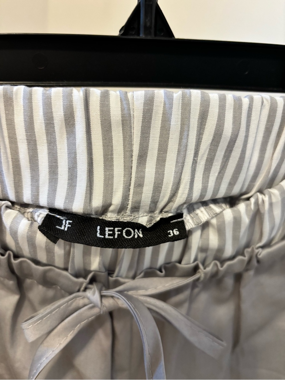 Lefton women’s Wide-Leg Drawstring Chinos — Light Gray 100% cotton - Picture 4 of 5